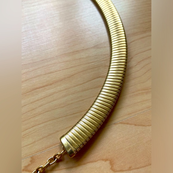 Vintage Sarah Coventry Stretchy Snake Collar Choker Necklace Gold Tone - Picture 5 of 5